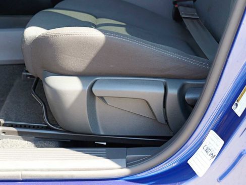 Used 2023 Nissan Rogue S image 21