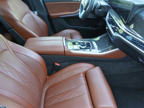 Certified 2025 BMW X5 M60i w/ Executive Package AWD/4WD image 13