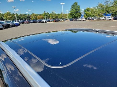 New 2025 Nissan Kicks SR w/ SR Premium Package image 12