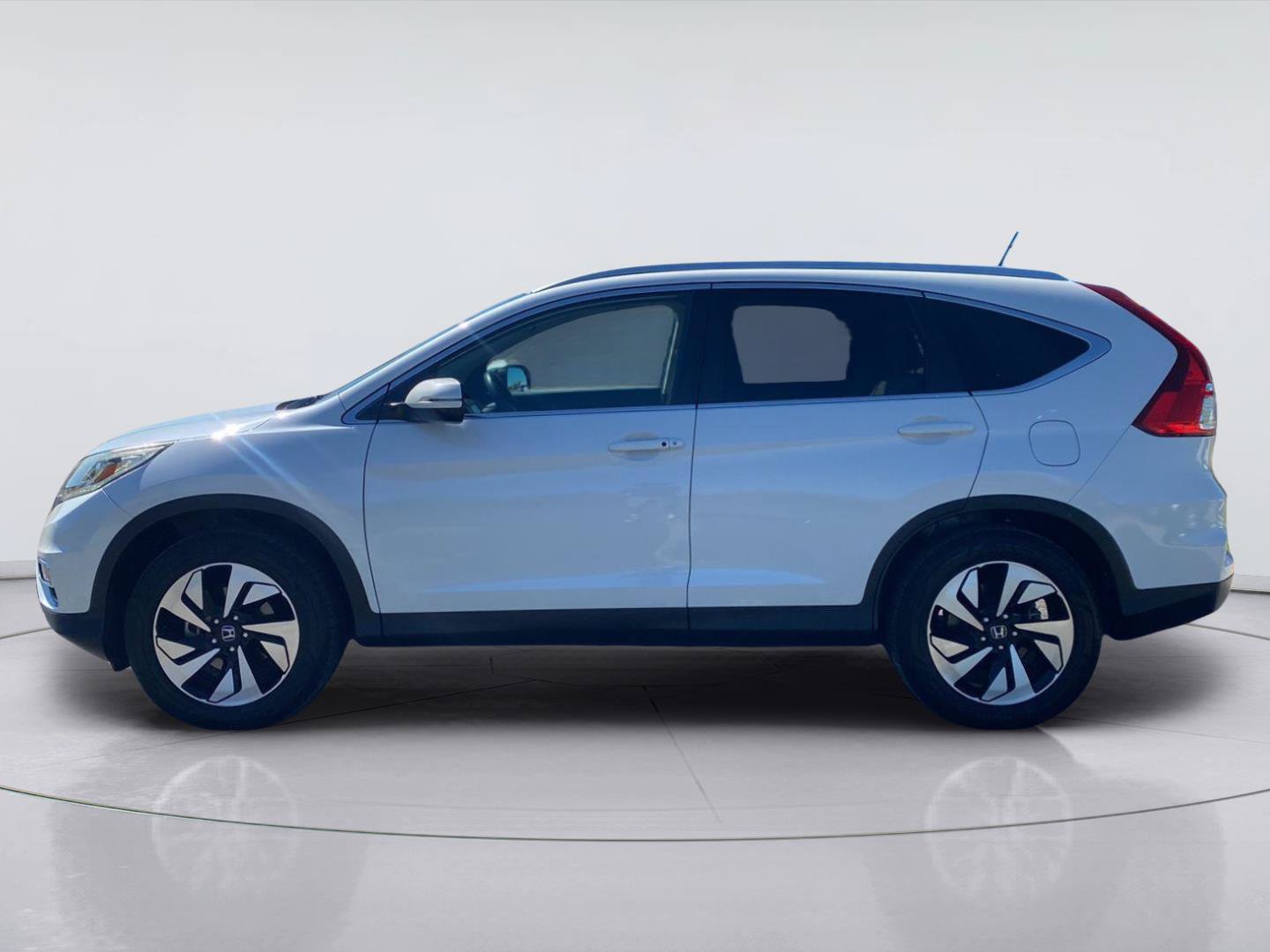 Used 2016 Honda CR-V Touring image 2