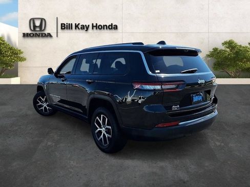 Used 2023 Jeep Grand Cherokee L Limited w/ Luxury Tech Group II AWD/4WD image 6