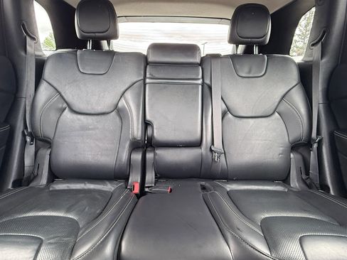 Used 2016 Jeep Cherokee Limited w/ Luxury Group image 21