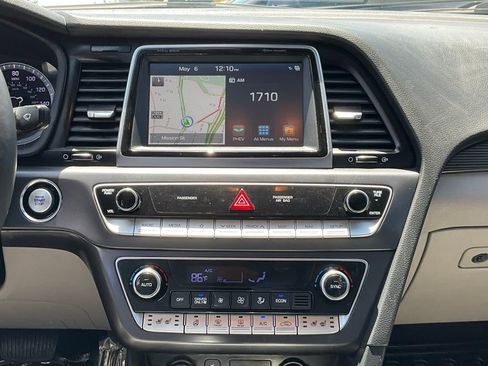 Used 2019 Hyundai Sonata Limited image 37
