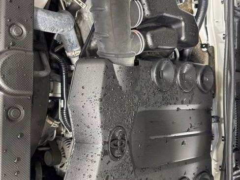 Used 2023 Toyota 4Runner Limited image 9