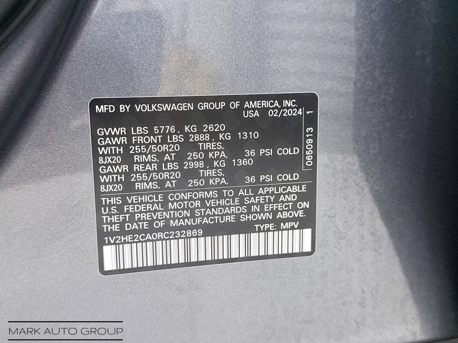 Used 2024 Volkswagen Atlas Cross Sport SE AWD/4WD image 33