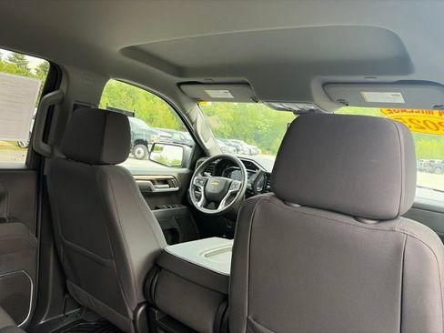 Used 2025 Chevrolet Silverado 1500 LT AWD/4WD image 34