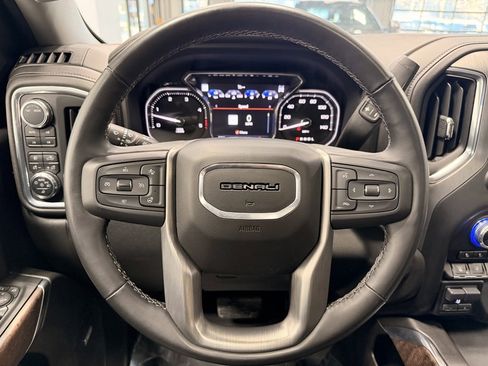 Used 2023 GMC Sierra 3500 Denali image 43