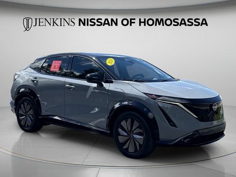 Used 2024 Nissan Ariya AWD image 5