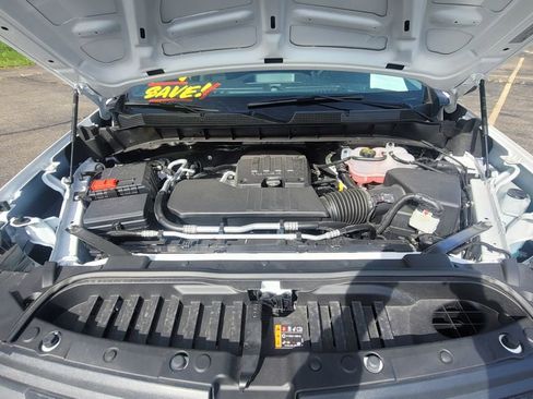 Used 2025 Chevrolet Silverado 1500 W/T w/ WT Value Package image 17