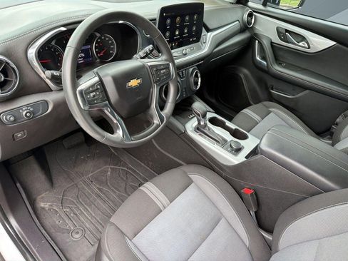Certified 2024 Chevrolet Blazer LT w/ Convenience Package FWD image 4