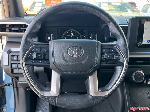 Certified 2025 Toyota 4Runner SR5 RWD image 22