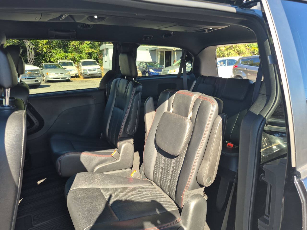 Used 2019 Dodge Grand Caravan GT FWD image 6