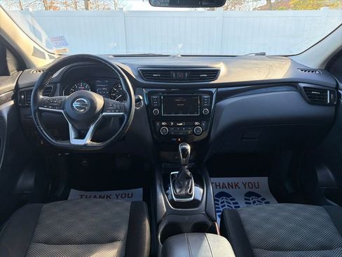 Used 2021 Nissan Rogue Sport SV image 23