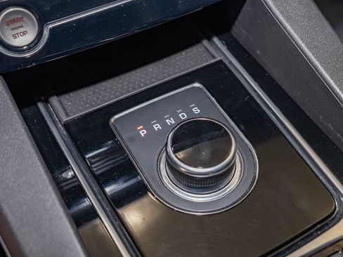 Used 2019 Jaguar F-PACE Premium AWD/4WD image 19
