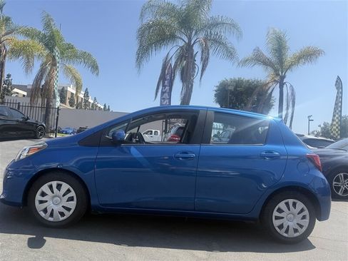 Used 2015 Toyota Yaris L FWD image 3