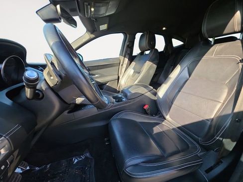 Used 2019 Jaguar E-PACE R-Dynamic SE AWD/4WD image 9