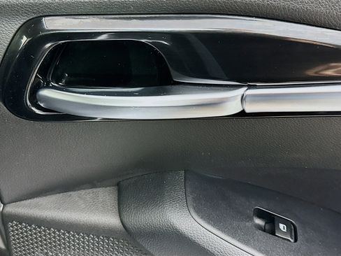 Used 2021 Kia Seltos S image 29