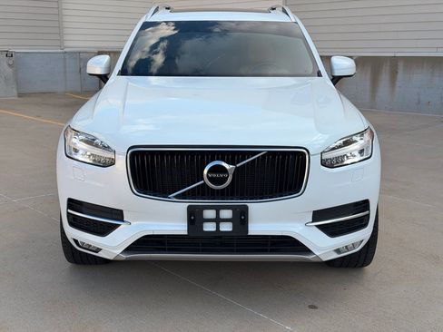 Used 2018 Volvo XC90 T6 Momentum w/ Momentum Plus Package AWD/4WD image 8