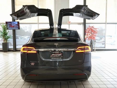 Used 2017 Tesla Model X 75D image 15