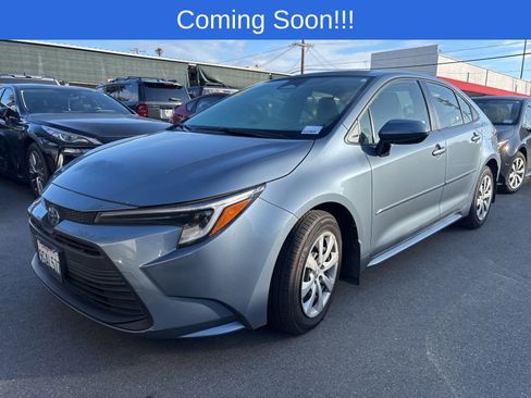 Used 2023 Toyota Corolla LE w/ Carpet Mat Package (TMS) image 1