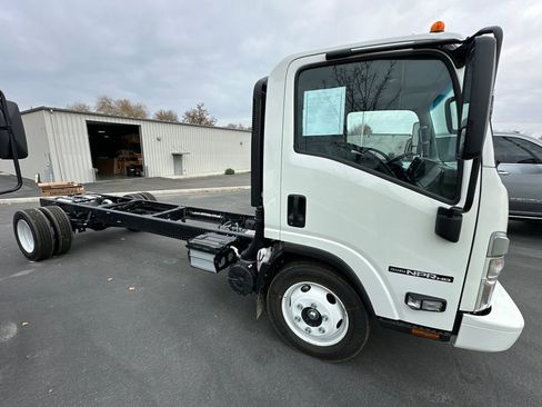 New 2026 Isuzu NPR image 3