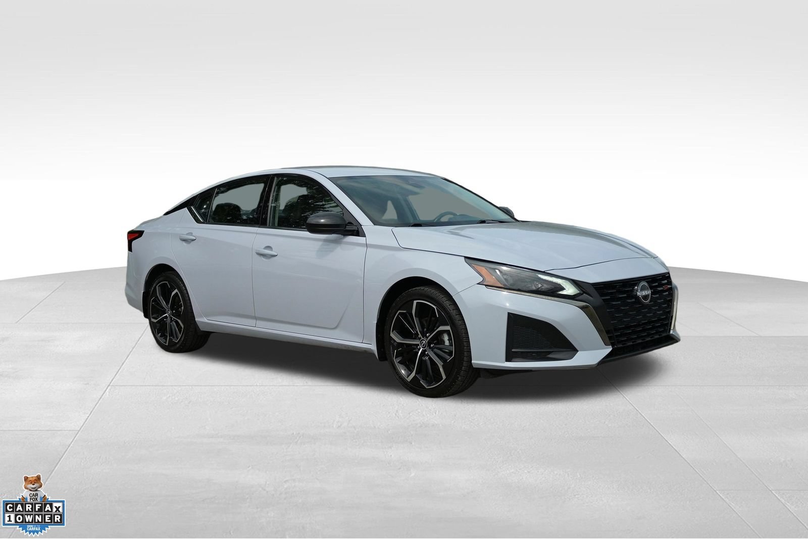 Used 2024 Nissan Altima 2.5 SR AWD/4WD image 3