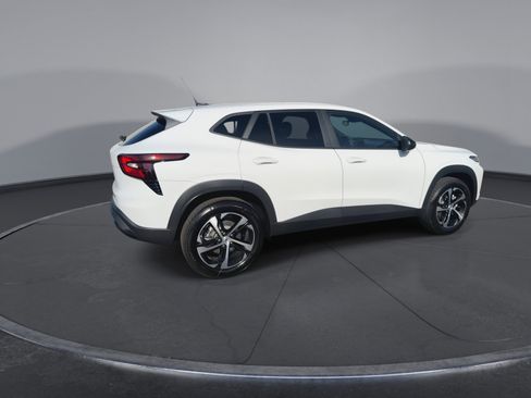 New 2026 Chevrolet Trax RS w/ Driver Confidence Package FWD image 7