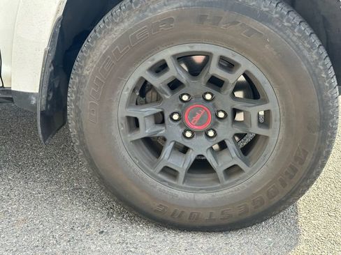 Used 2022 Toyota 4Runner TRD Off-Road Premium w/ TRD Black Wheel Package (TMS) AWD/4WD image 14