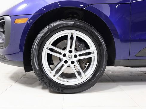 Used 2025 Porsche Macan image 22