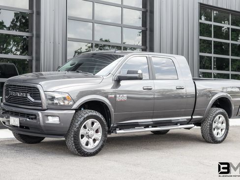 Used 2018 RAM 2500 Big Horn w/ Sport Appearance Group AWD/4WD image 2