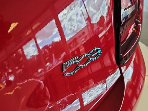 New 2024 FIAT 500 e (RED) image 6