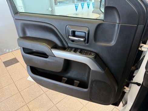 Used 2018 Chevrolet Silverado 1500 LT w/ Trailering Package image 21