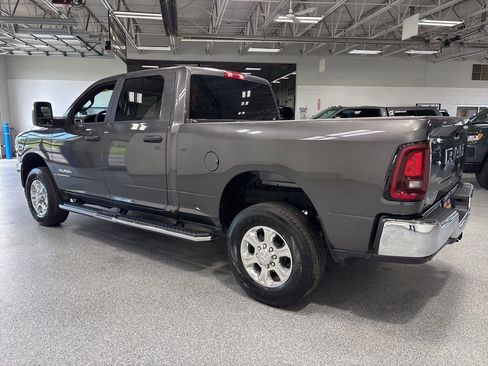 Used 2025 RAM 2500 Big Horn AWD/4WD image 5