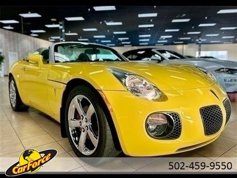 Used 2007 Pontiac Solstice GXP w/ Premium Package image 3