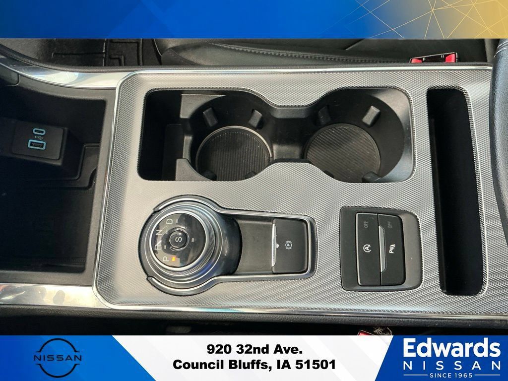 Used 2021 Ford Edge Titanium AWD/4WD image 30