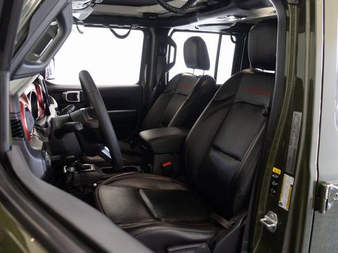 Used 2022 Jeep Wrangler Unlimited Rubicon w/ LED Lighting Group image 17