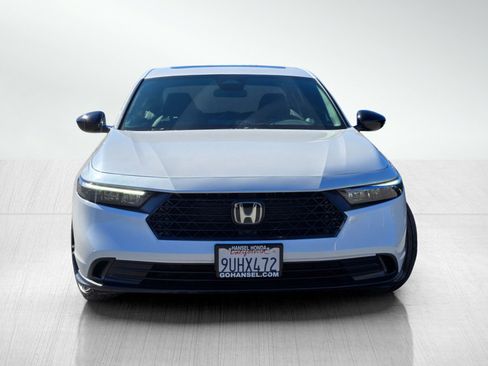 Used 2025 Honda Accord Sport image 2