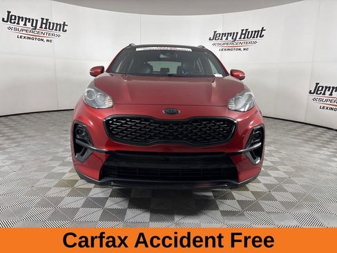 Used 2022 Kia Sportage Nightfall Edition image 3