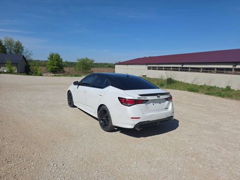 Used 2022 Nissan Sentra SR w/ Midnight Edition FWD image 4