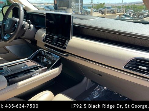 Used 2024 Lincoln Navigator L Reserve AWD/4WD image 24