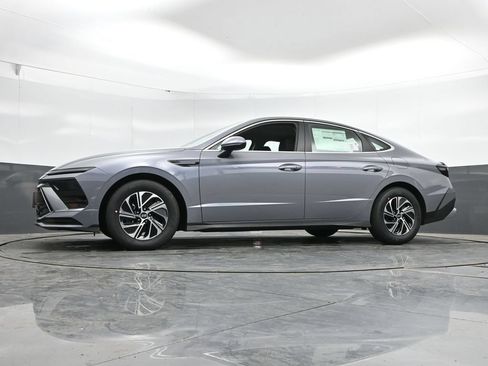 New 2026 Hyundai Sonata Blue FWD image 26