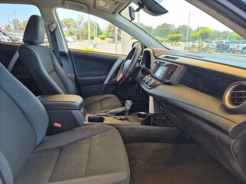 Used 2017 Toyota RAV4 LE w/ Carpet Mat Package FWD image 19