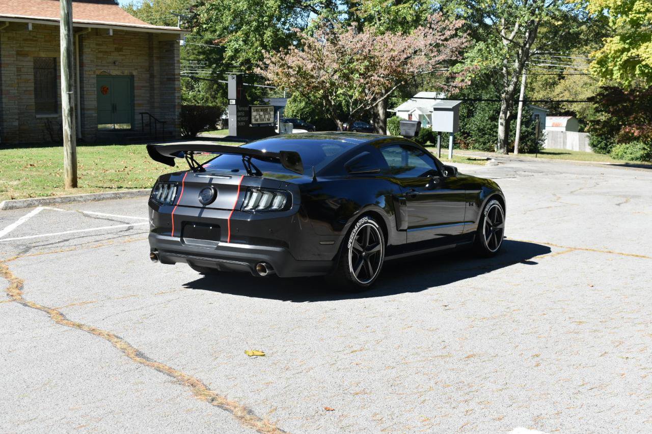 Used 2010 Ford Mustang GT Premium RWD image 7