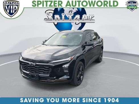 Used 2024 Chevrolet Trax ACTIV w/ Sunroof Package FWD image 4