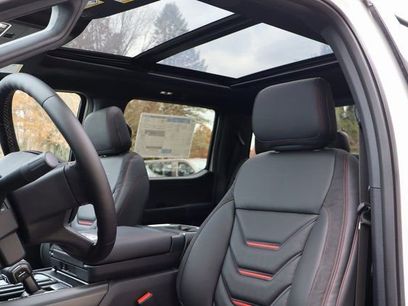 New 2025 Ford F150 Lariat w/ Equipment Group 502A High