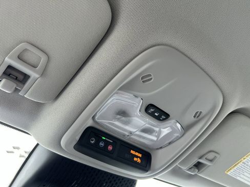 New 2027 Chevrolet Bolt LT w/ Comfort Package image 28