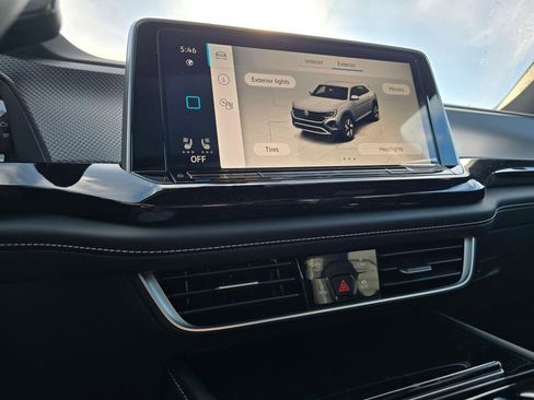 New 2026 Volkswagen Atlas Cross Sport SEL R-Line image 24