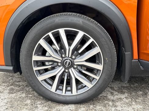 Used 2024 Nissan Kicks SV w/ Interior Electronics Package FWD image 43