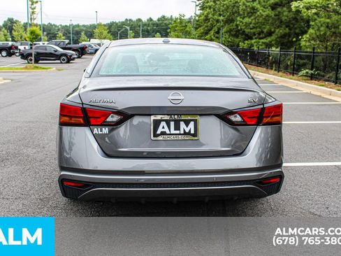 Used 2024 Nissan Altima 2.5 SV FWD image 10