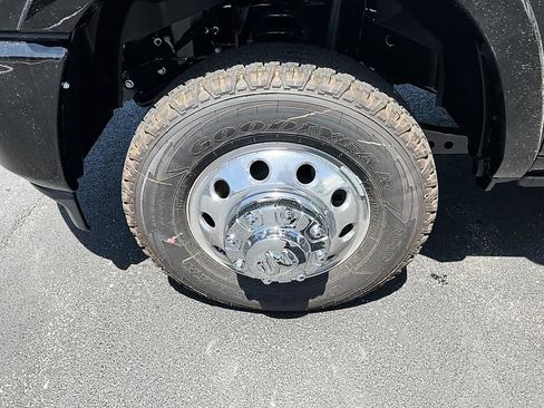 New 2026 RAM 3500 Longhorn AWD/4WD image 10